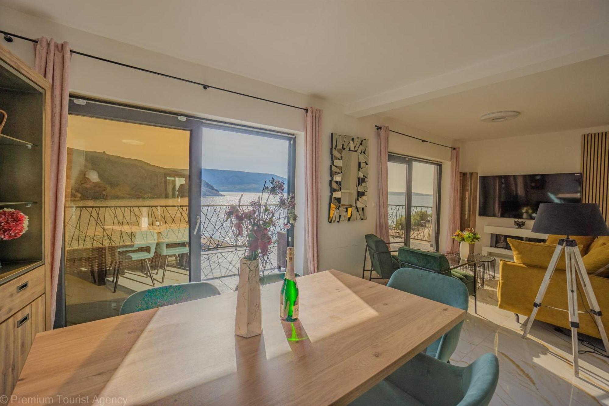 Ivica Super Comfortable, Newly Furnished Apartment In A Top Location Метайна Экстерьер фото